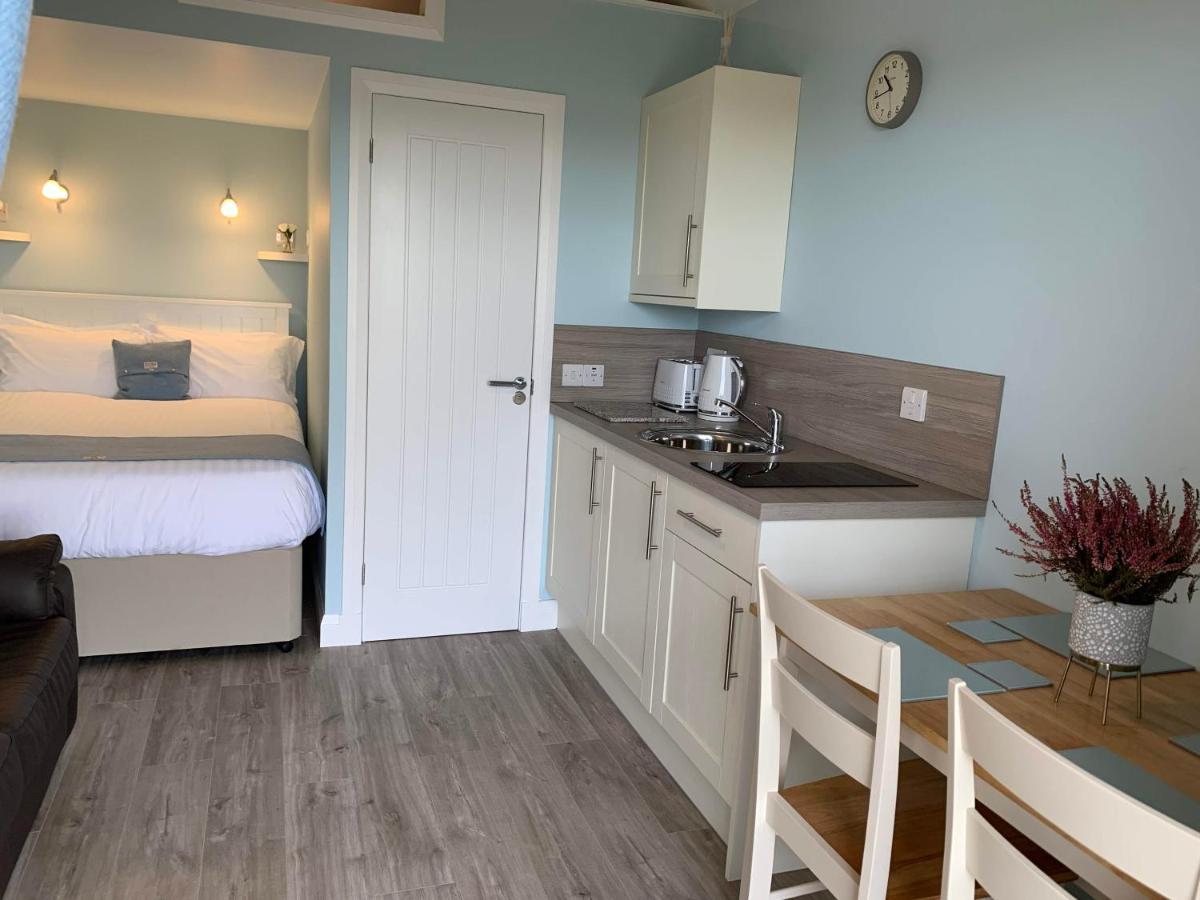 Hebridean Holiday Cabins Breasclete Ngoại thất bức ảnh